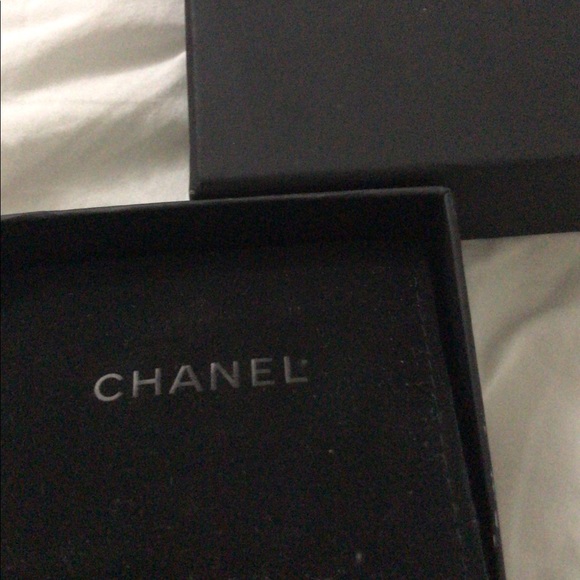 Authentic Pin - Picture 2 of 2